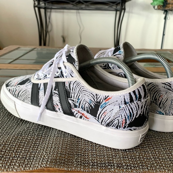 Adidas Originals Adi-Ease Palm Leaves Classic Skate Shoe Size 9 US EE6106 Floral - Picture 3 of 10